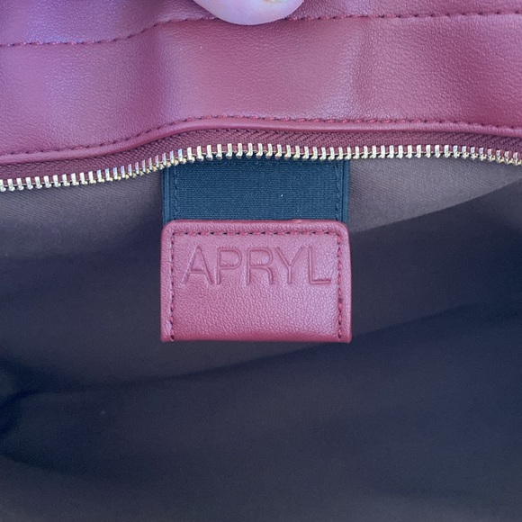 Apryl Women's Burgundy Tote Bag Large Capacity Business Work Laptop Handbag - Picture 6 of 12